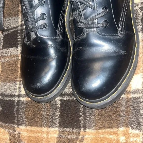 Dr. Marten Boots Size 7 Women’s Black