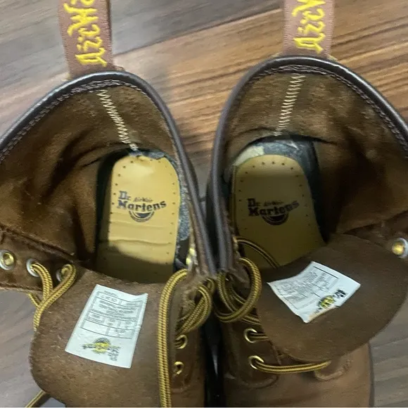 Dr. Martens 1460 CRAZY HORSE LEATHER LACE UP BOOTS