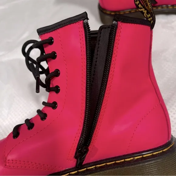 Dr. Martens 1460 J Sz 4 US Clash Pink Smooth Leather Boots