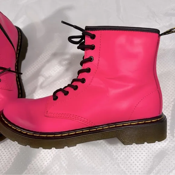 Dr. Martens 1460 J Sz 4 US Clash Pink Smooth Leather Boots