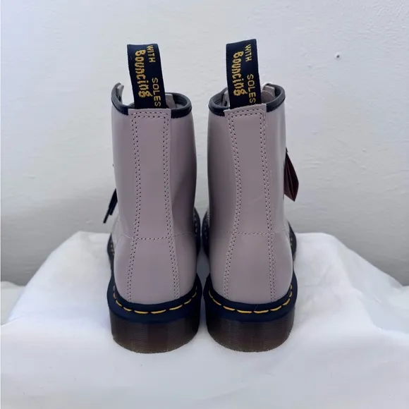 Dr Martens 1460 vintage taupe smooth leather size 9 US men’s boots