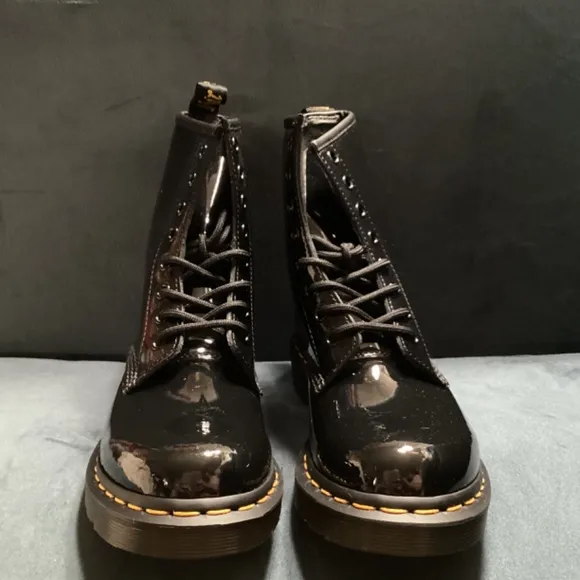 Dr. Martens 1460 Women's Black Patent Leather Boots size 6