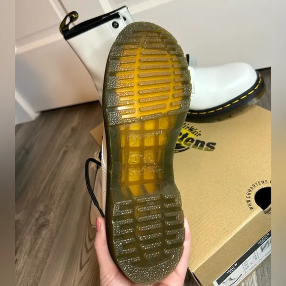 Dr. Martens 1460 Women’s Boots NWT