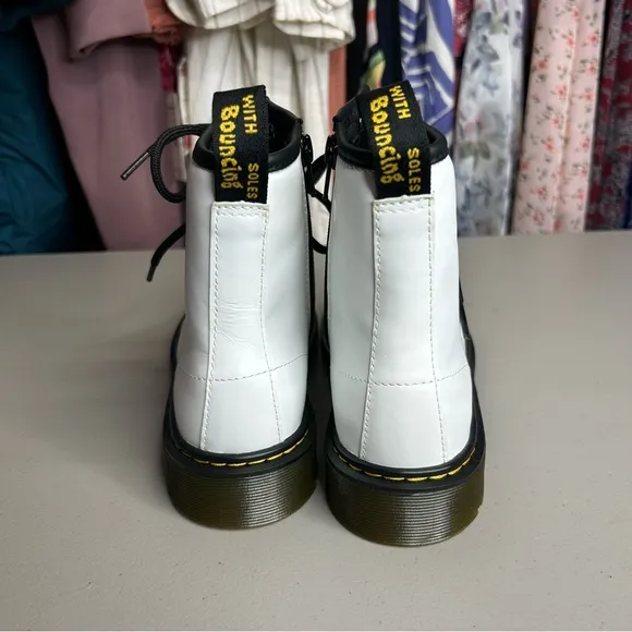 Dr Martens 1460 Y White Lace Up Zip Sides Leather Boots Men 5 Women Size 6 NWOT