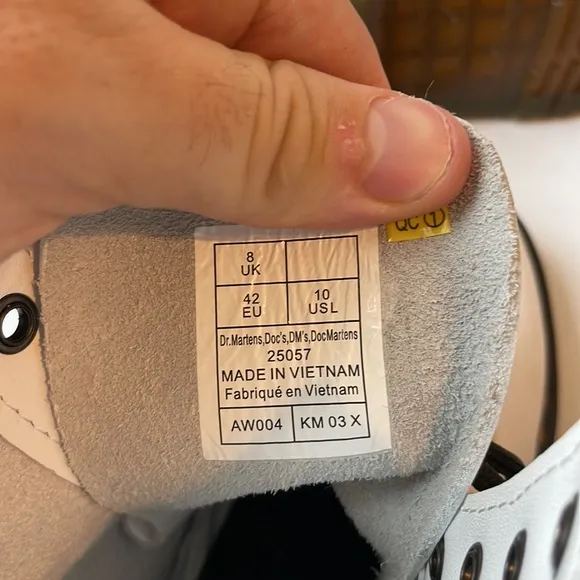 Dr. Marten’s 25057 Boots