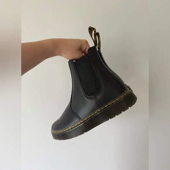 Dr. Martens Black Leather Chelsea Boots size 8