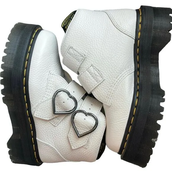 Dr. Martens Devon Heart Women’s White Platform Boots size 6