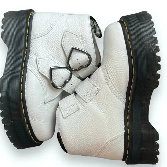Dr. Martens Devon Heart Women’s White Platform Boots size 6