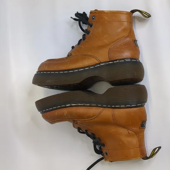 Dr Martens Docs 8556 Made in England Size 5 Platform Cognac Camel Leather Boots