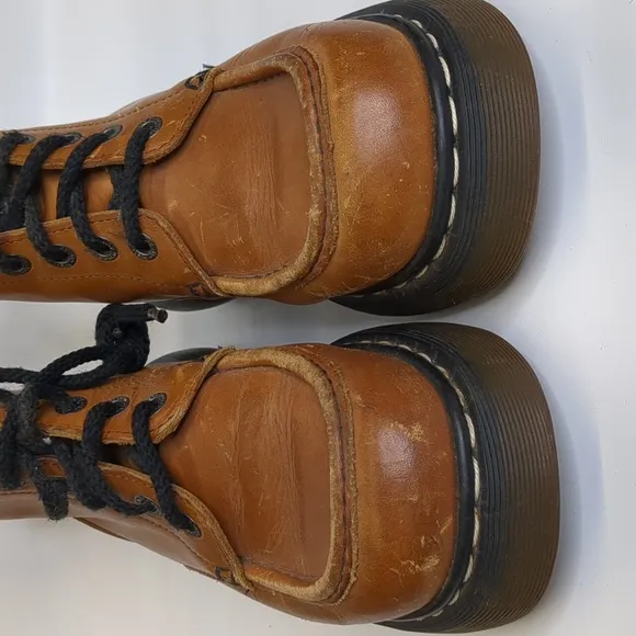 Dr Martens Docs 8556 Made in England Size 5 Platform Cognac Camel Leather Boots