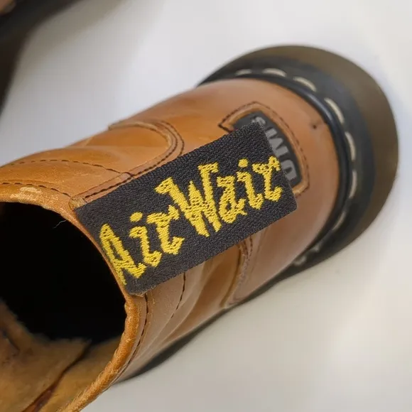 Dr Martens Docs 8556 Made in England Size 5 Platform Cognac Camel Leather Boots