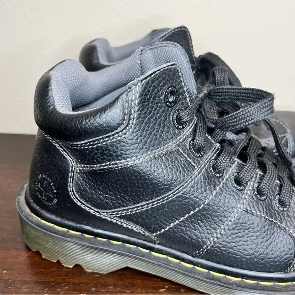 Dr.‎ Martens Harrisland Black Boots Women’s 9/Men’s 7