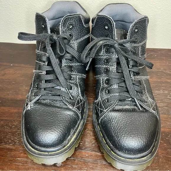 Dr.‎ Martens Harrisland Black Boots Women’s 9/Men’s 7