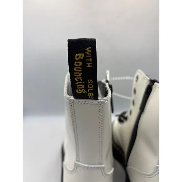 Dr MARTENS Jadon AW004 Platform White Leather Boots  US Women Size 7 NEW
