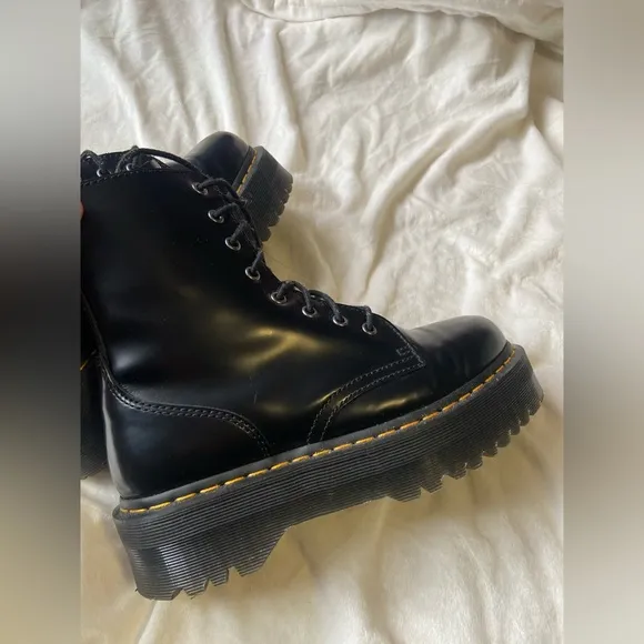 Dr martens Jadon boots men’s size 8 back color
