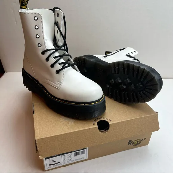 Dr. Martens Jadon White Boot Smooth Leather Platforms US Men 9 Women Size 10 NEW