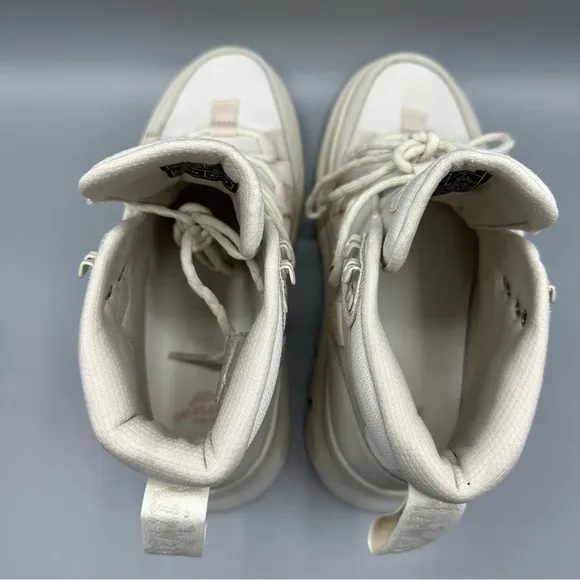 Dr. Martens Lace-Up Utility Off-white Boots