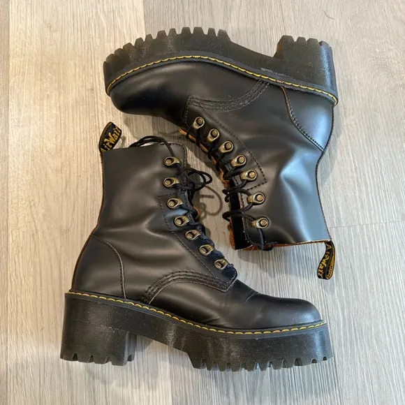 Dr. Martens Leona Women’s Black Vintage Smooth Leather Heeled Boots 7