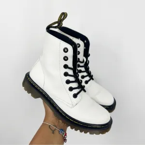Dr Martens Luana White Boots Size Women’s 7 Grunge Combat