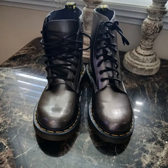 Dr. Martens PASCAL Comfort/Streetwear Boots Size 8 for Women in Metallic
