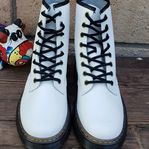Dr Martens Size 6 Women White Patent Leather Combat Boots Zavala AW004