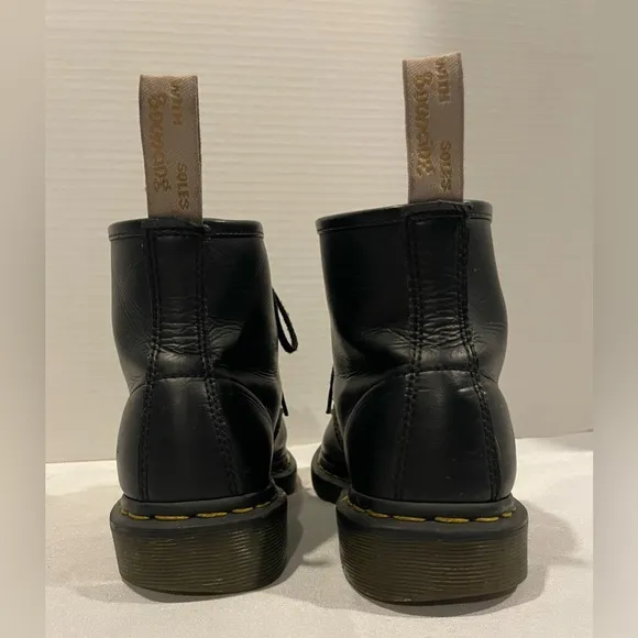 DR. MARTENS Vegan 1460 Black Leather Boot With Protective Covers Women’s 8
