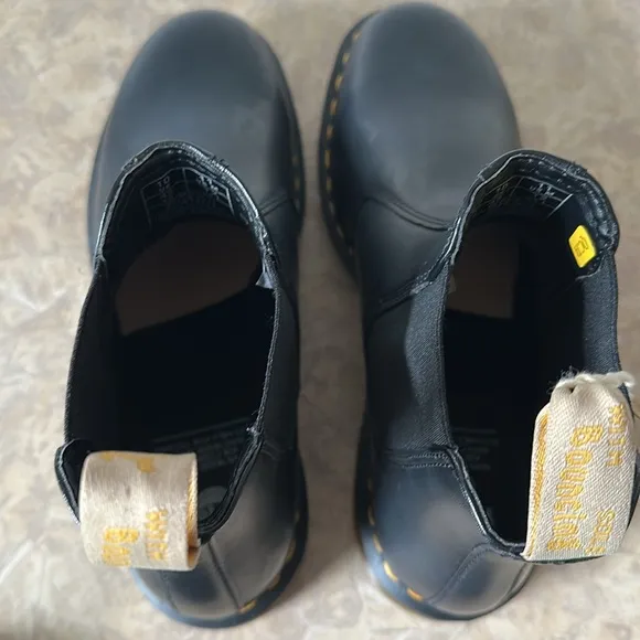 Dr Martens Vegan Leather Chelsea Boots 2976, Size 11 US Men’s/12 US Ladies, New!