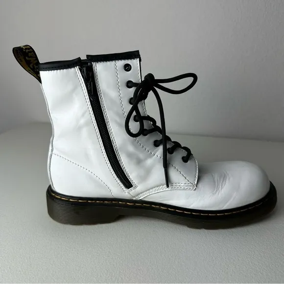 Dr. Martens White 1460 Leather Lace Up Side Zip Boots Size 7 Women’s 6 Men’s
