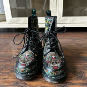 Dr Martens, Women’s Boots