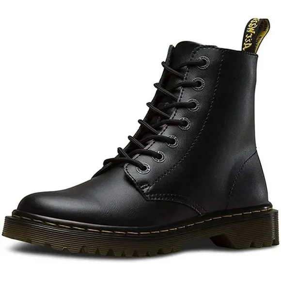 Dr. Martens Women’s Luana Black Leather Lace Up Boots Size 8