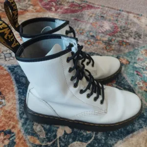 Dr. Martens Zavala White Combat Boots Size W8