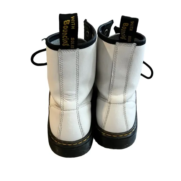 Dr. Marten’s Zavala white leather combat boots women’s SZ 8