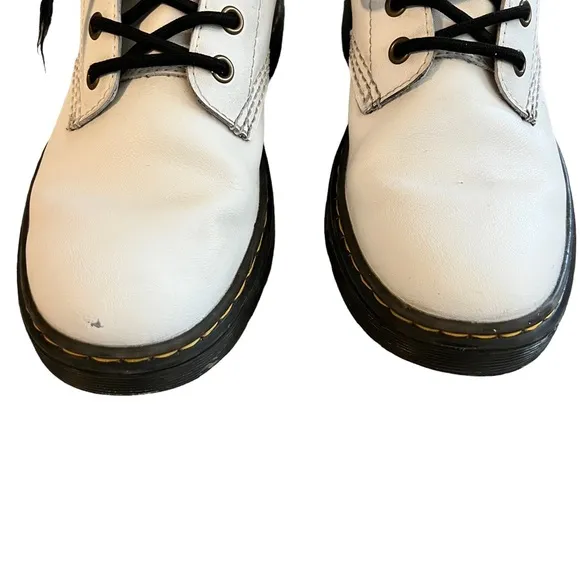 Dr. Marten’s Zavala white leather combat boots women’s SZ 8