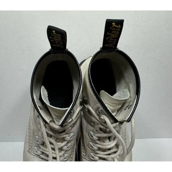 Dr. Martens 101 Hardware Virginia Leather Ankle Boots Bone Women’s Size 9