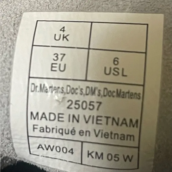 Dr.Marten’s 25057 Boots