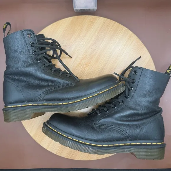 DR.MARTENS WOMEN’S 1460 PASCAL VIRGINIA LEATHER BOOTS