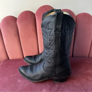 Durango Women’s Black Leather Cowboy Boots size 6.5