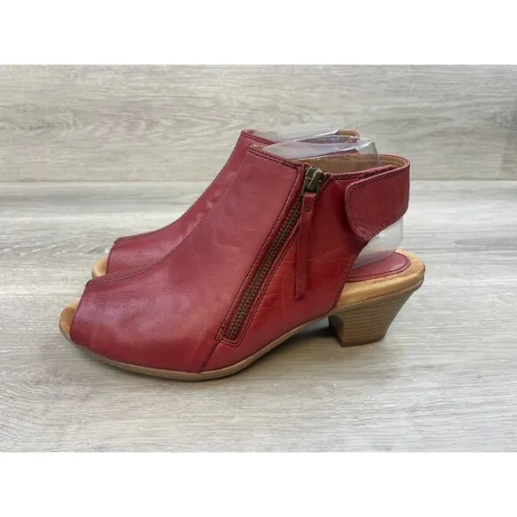 Earth Kristy CJU S16 Women's US 8D Red Leather Peep Toe Slingback Ankle Bootie