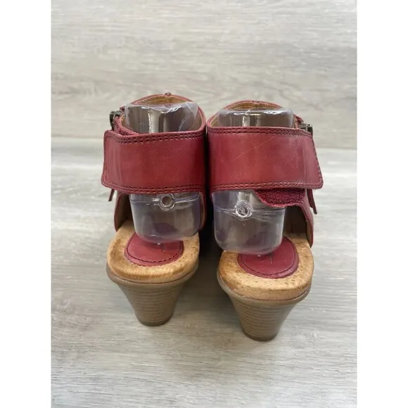 Earth Kristy CJU S16 Women's US 8D Red Leather Peep Toe Slingback Ankle Bootie