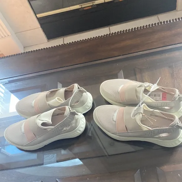 ECCO ST.1 LITE WOMEN'S SLIP-ON SNEAKERS