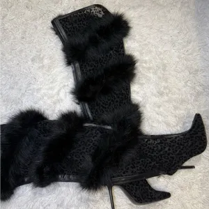 Elegant Black Fur-Trimmed Women's Boots