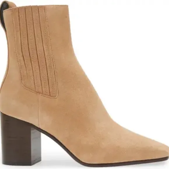 Elegant Tan Ankle Boots