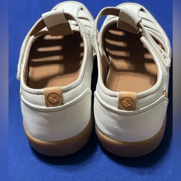 EUC Clarks Unstructured Casual Shoes Un Haven Cove Size 9.5 M