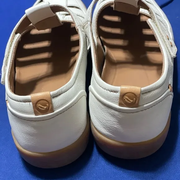 EUC Clarks Unstructured Casual Shoes Un Haven Cove Size 9.5 M