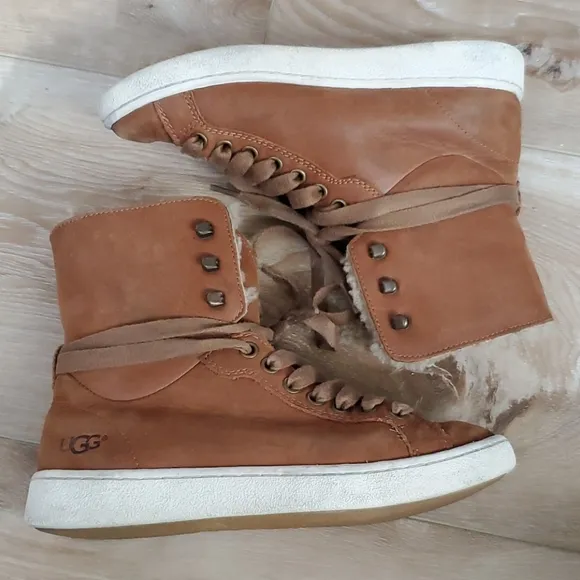 EUC UGG Shearling Sneaker Boot Cognac