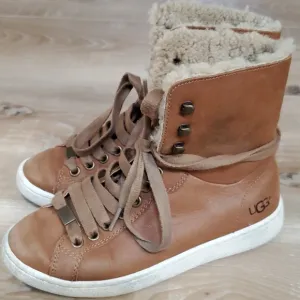 EUC UGG Shearling Sneaker Boot Cognac