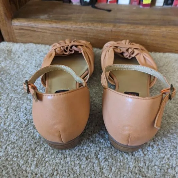 𝅺everybody peach leather shoes ankle strap ruched toe low heel sz 39.5 nwob