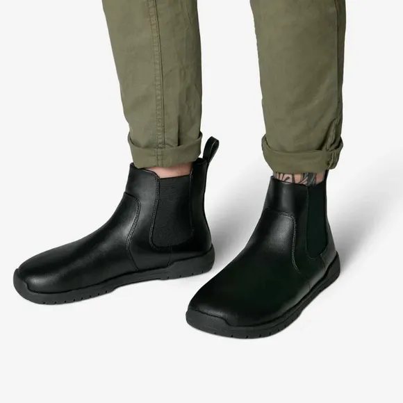 FeelGrounds Black Chelsea Boots Men’s Size 9 Women’s 11