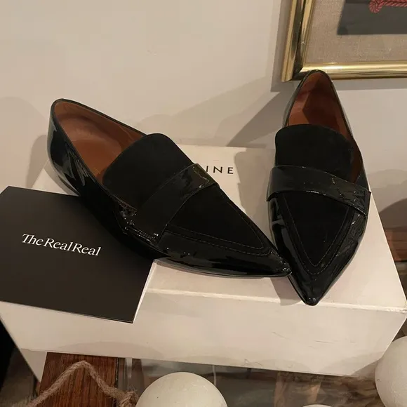 ❤️Final Price❤️Celine’ Pointed Toe Patent Leather Pointed Toe Loafers