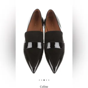 ❤️Final Price❤️Celine’ Pointed Toe Patent Leather Pointed Toe Loafers